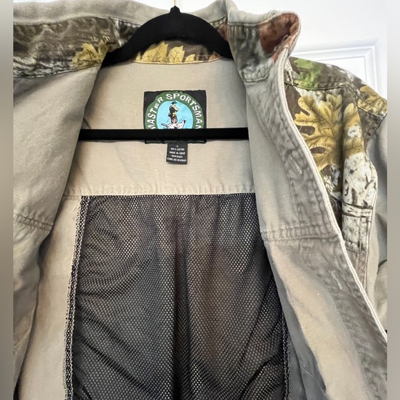 Men’s size Large hunting shirt by Master Sportsman - good used condition - Picture 3 of 4